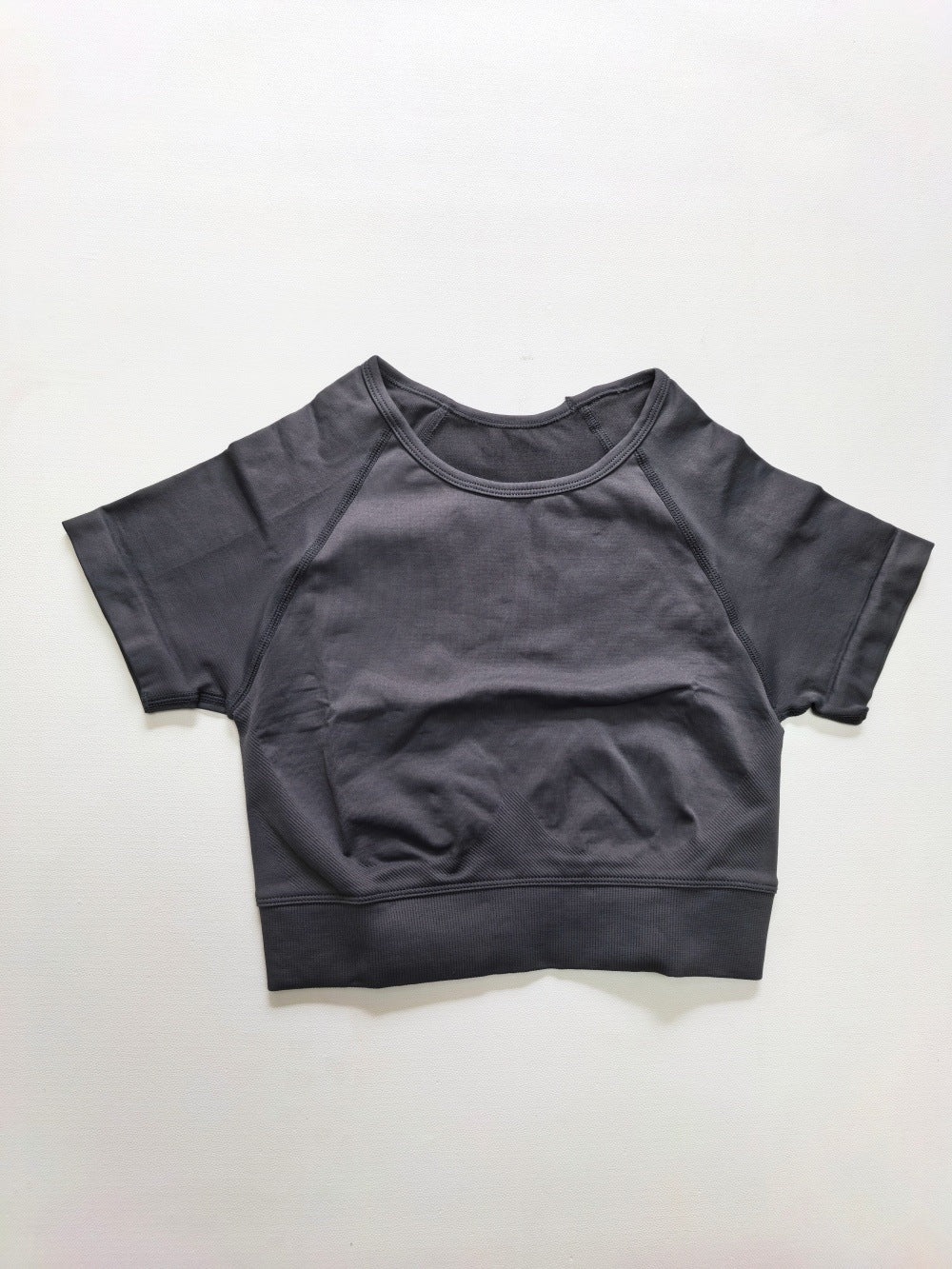CT Seamless Slim-Fit Short Sleeve Activewear, Form-Fitting Gym Shirt