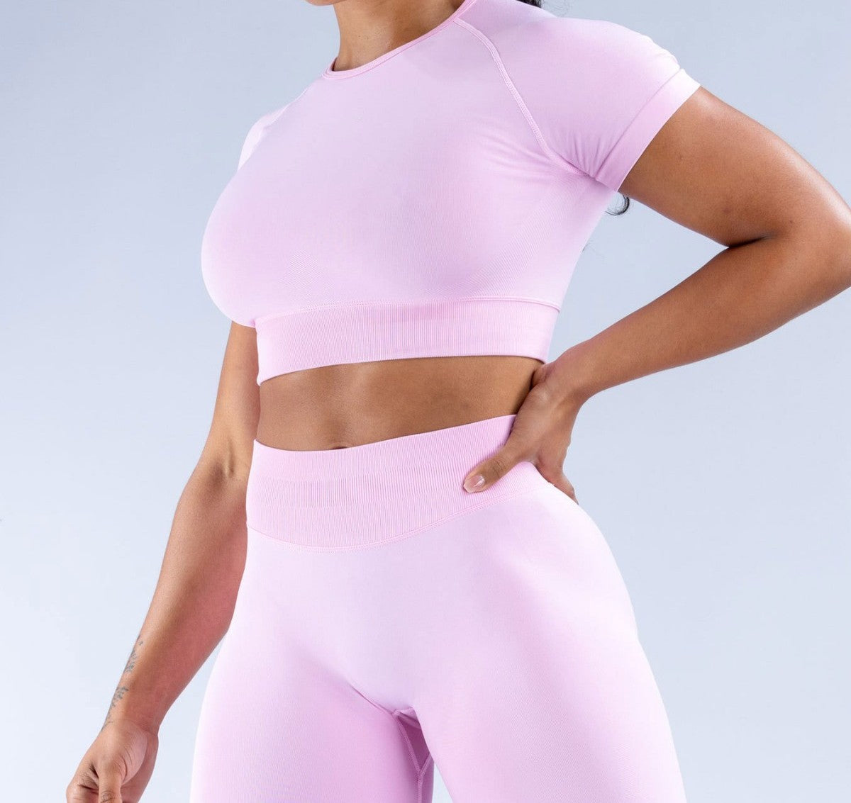 CT Seamless Slim-Fit Short Sleeve Activewear, Form-Fitting Gym Shirt
