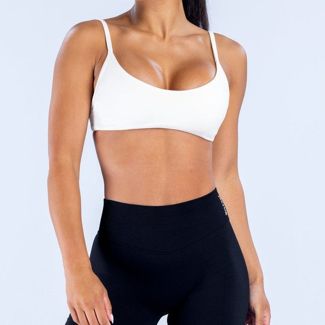 CT Matte Seamless Scoop Neck Sports Bra