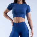CT Seamless Slim-Fit Short Sleeve Activewear, Form-Fitting Gym Shirt