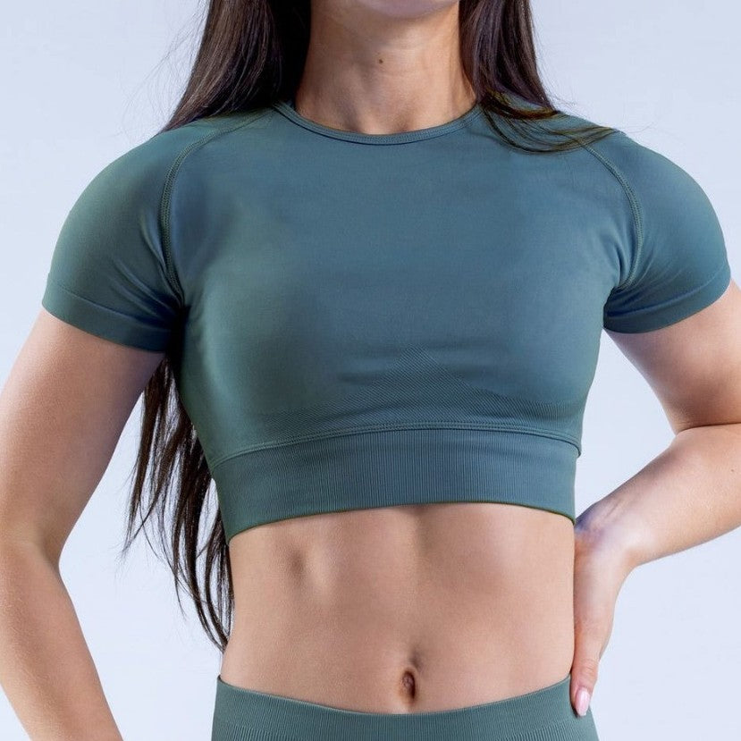 CT Seamless Slim-Fit Short Sleeve Activewear, Form-Fitting Gym Shirt