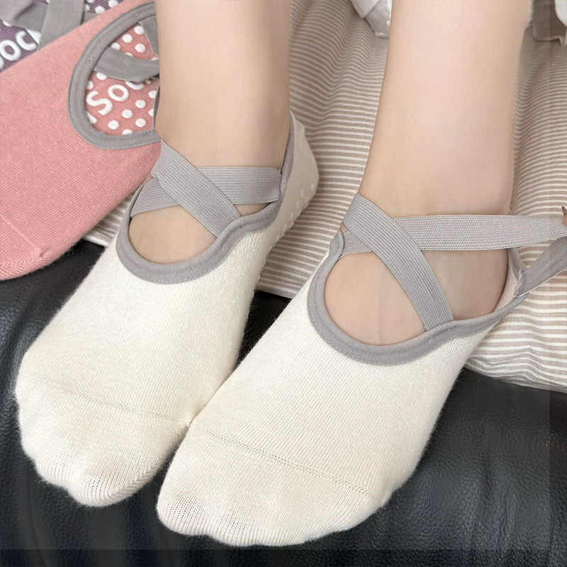 CT 4-Pack Women's Essential Pilates Grip Socks - Low Cut
